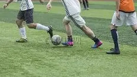 曼城狂热粉丝怒斥：瓜迪奥拉应让位，克洛普接任呼声高