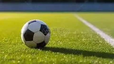 黄渤携神秘女子江畔同行引热议，亲自发布合照否认绯闻