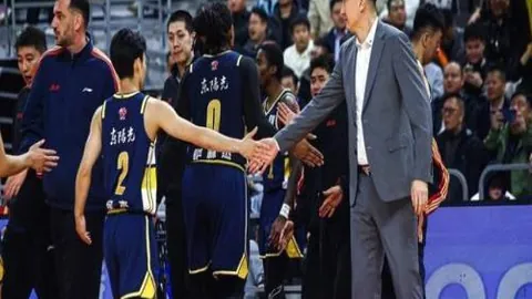 布朗尼加盟发展联盟，周日或开启处子战